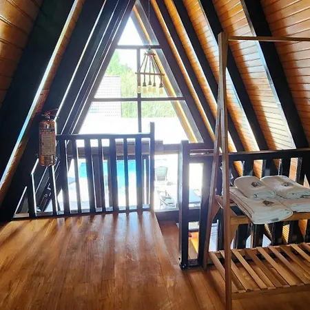 Sakarya Uenluece De 2 1 Salon Isitma Havuzlu-saunali-jakuzili - 5 Kisillik Bungalov-bng-70 *